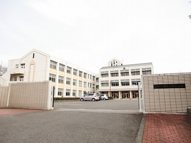 Primary school. 1310m to Otsu Municipal Oginosato elementary school (elementary school)