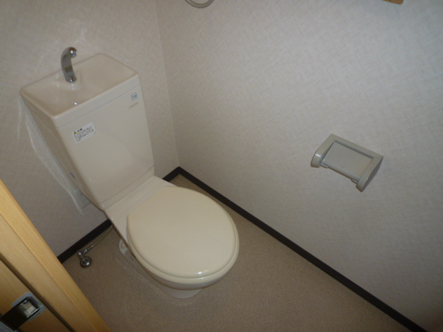 Toilet.  ※ Photos of 112 things