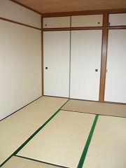 Living and room. Japanese-style room 6 quires living side