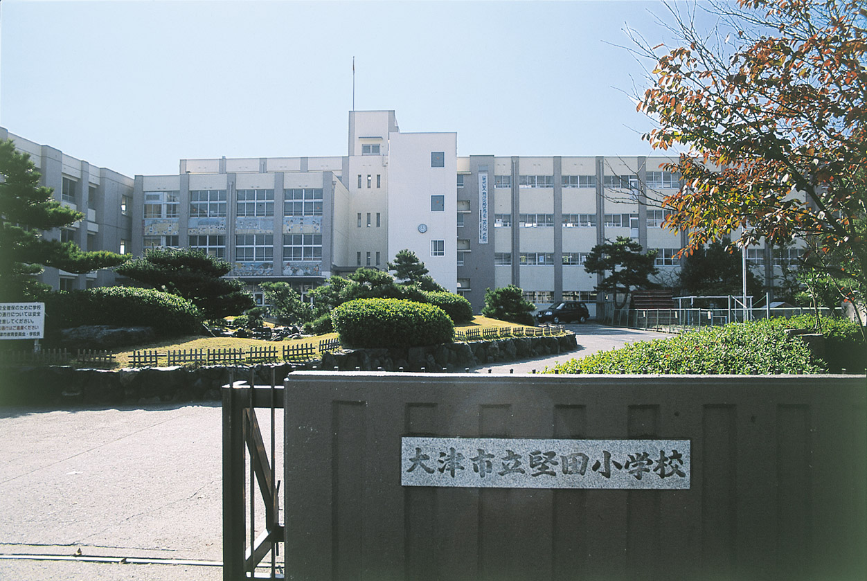 Primary school. Katada to elementary school 1140m