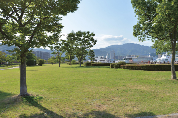 Surrounding environment. Otsu lakefront Nagisa park (a 1-minute walk ・ About 70m)
