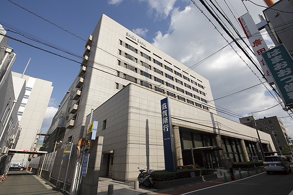 Surrounding environment. Shiga Bank head office sales department (1-minute walk ・ About 20m)