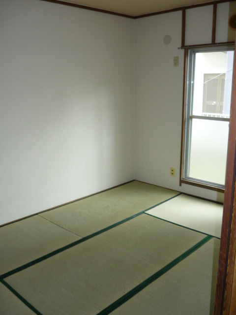 Other room space. Japanese-style room 6 quires