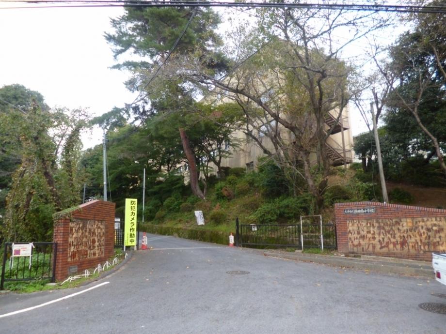 Primary school. Seta to South Elementary School 1419m
