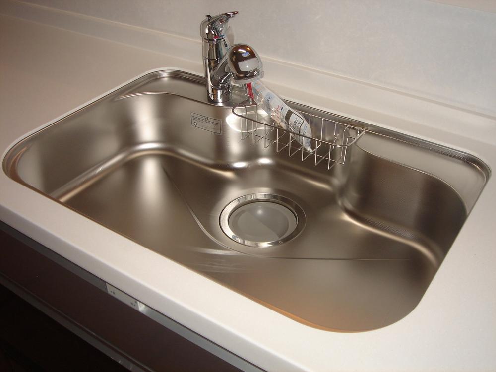 Other Equipment. Wide sink