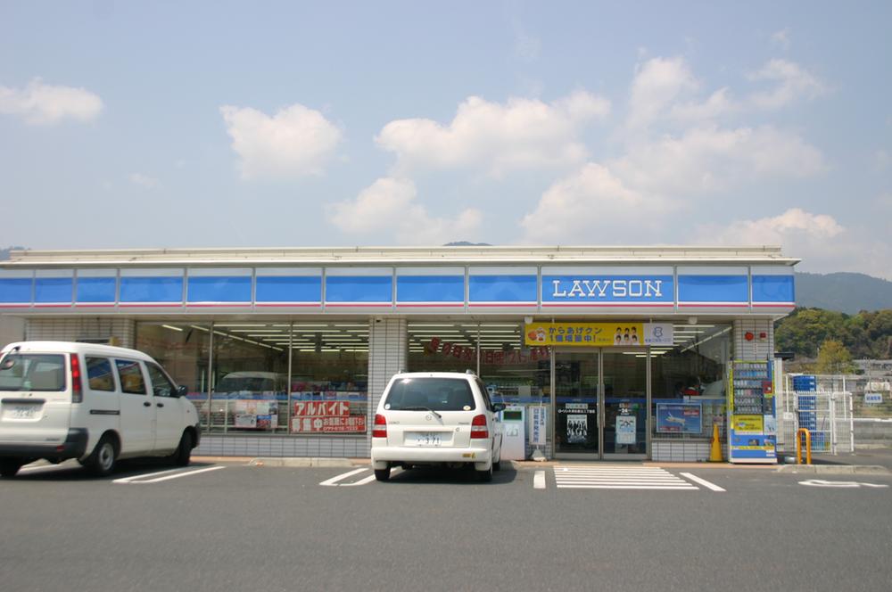 Convenience store. 737m until Lawson Otsu Hieitsuji 2-chome