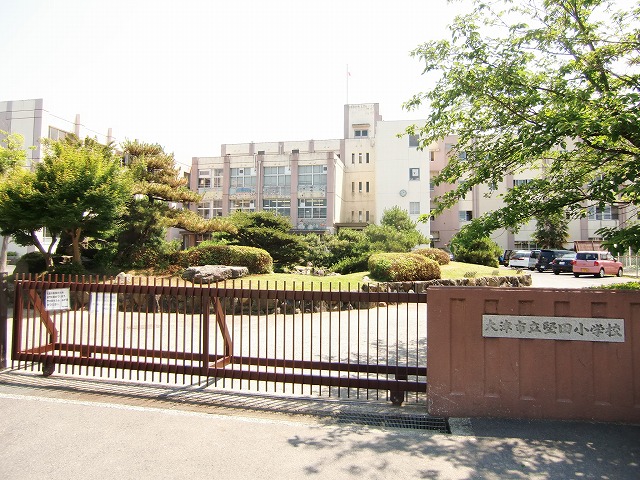 Primary school. 1518m to Otsu Municipal Katata elementary school (elementary school)