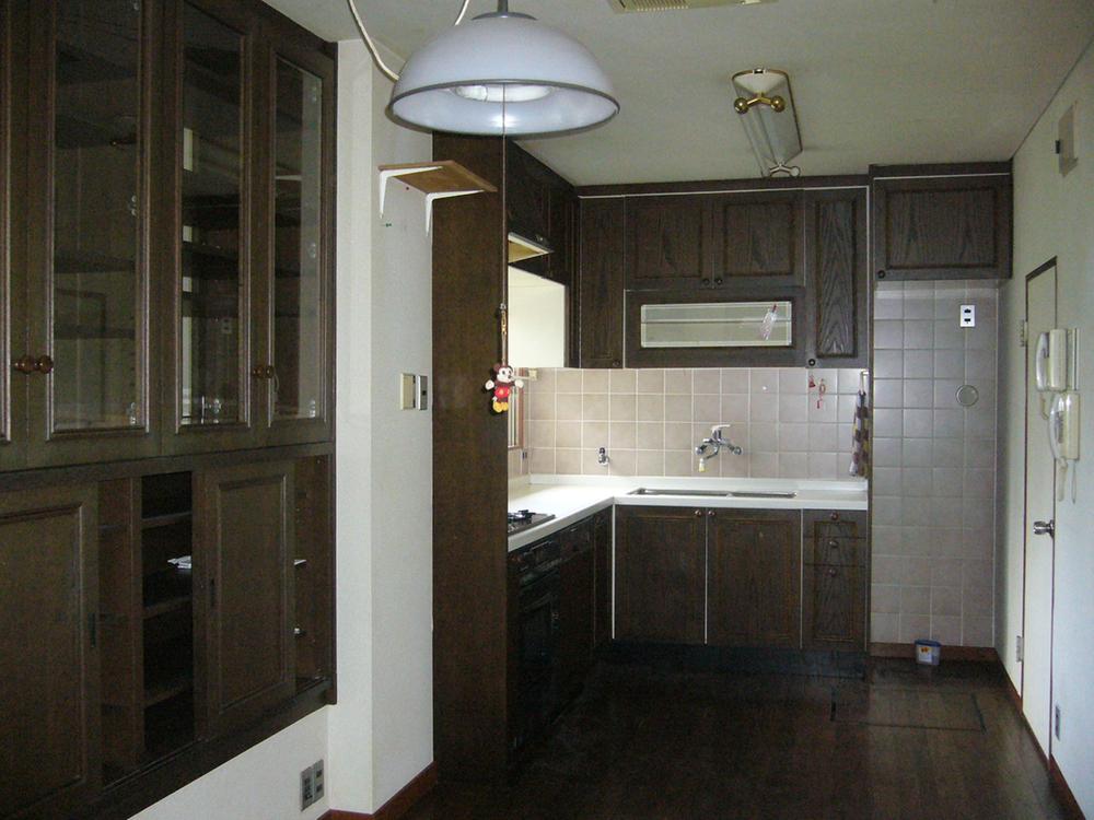 Kitchen. Indoor (September 2011) Shooting