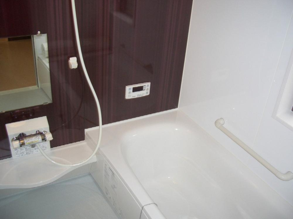 Same specifications photo (bathroom). The company construction cases