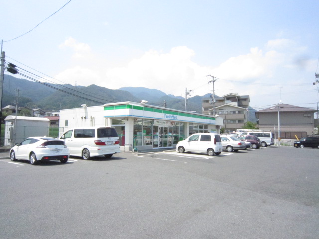 Convenience store. FamilyMart Otsu Takasago shop until the (convenience store) 215m
