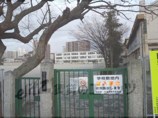 Junior high school. Ojiyama 520m until junior high school (junior high school)