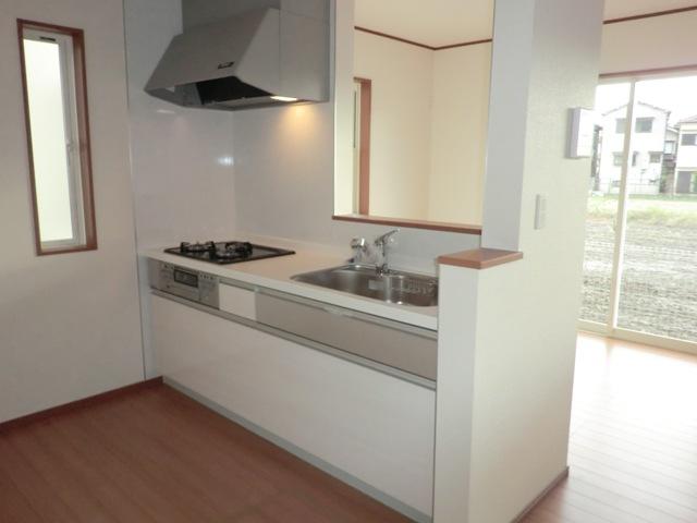 Kitchen. Same specifications photo (kitchen) With built-in water purifier faucet! IH stove!