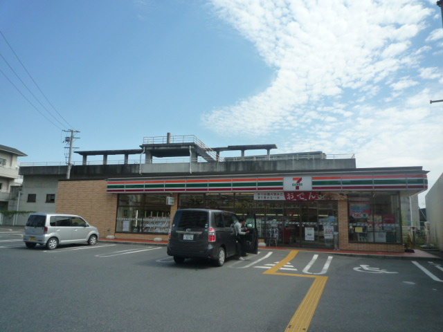 Convenience store. Seven-Eleven Otsu Hotarudani store up (convenience store) 652m