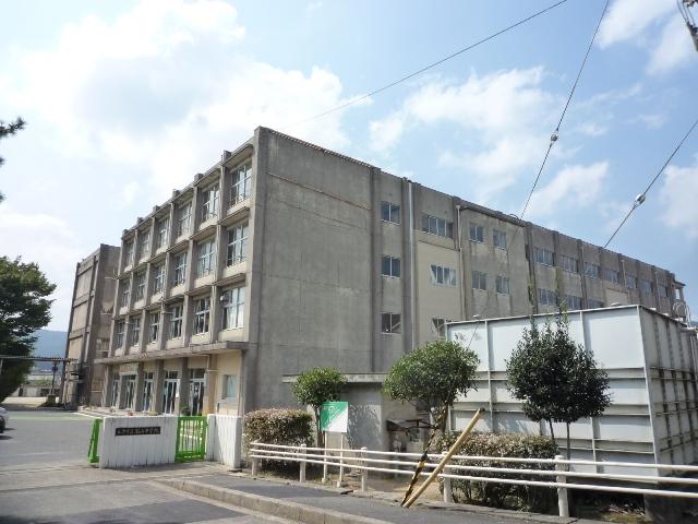 Junior high school. 425m to Otsu Tateishiyama junior high school
