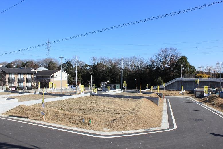 Local photos, including front road. Bird Town Oginosato [All 19 compartments] The average Spacious subdivision of 50 Tsubokoe! (H26.1.7 shooting)