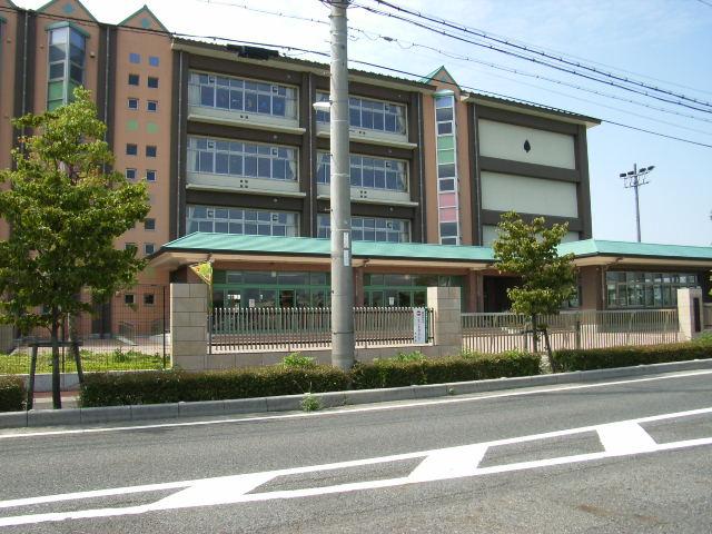 Primary school. Taiho 400m to East Elementary School