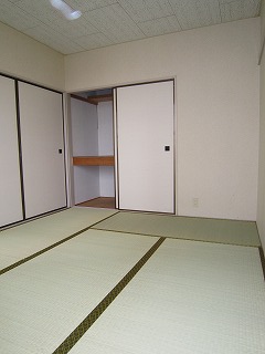 Other room space. Japanese-style room 6 quires