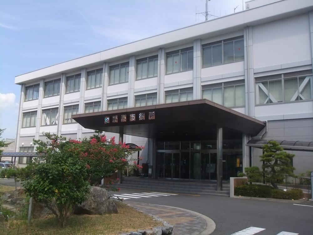 Government office. Yasu 2400m to city hall