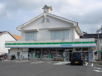 Convenience store. FamilyMart Shimane pre-university store up (convenience store) 1815m