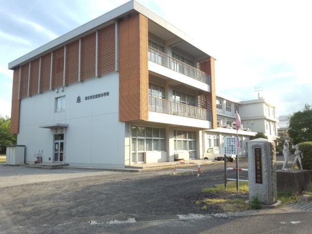 Primary school. 1468m to Matsue Municipal Ihigashi Elementary School