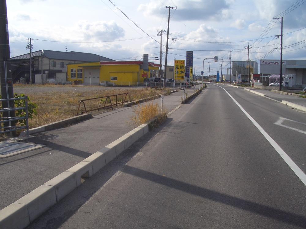 Local photos, including front road. North road (from Matsue direction to Tamayu direction)