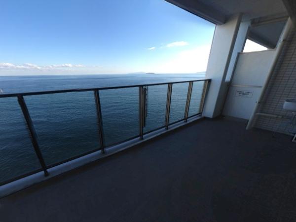 Balcony. Large balcony. It is made to spread because it is the most "good" location.