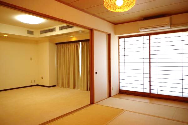 Living and room. Japanese-style room also living also bright and wide window surface width open