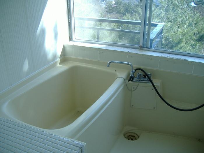 Bathroom. Bathtub 2