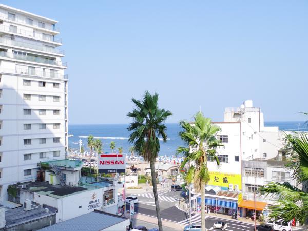 View photos from the dwelling unit. Atami Sun Beach ・ It is the state of the beaches.