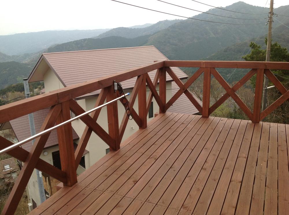 Balcony. Wood deck