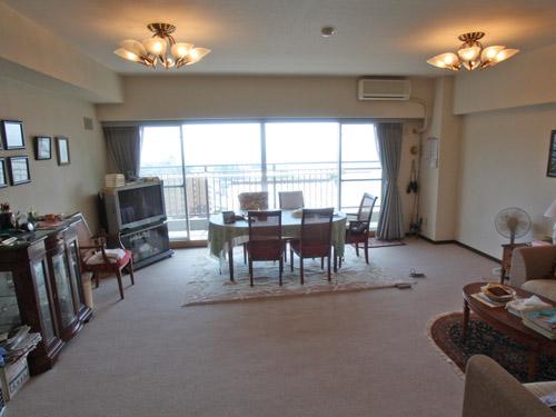 Living. Living room overlooking the sea