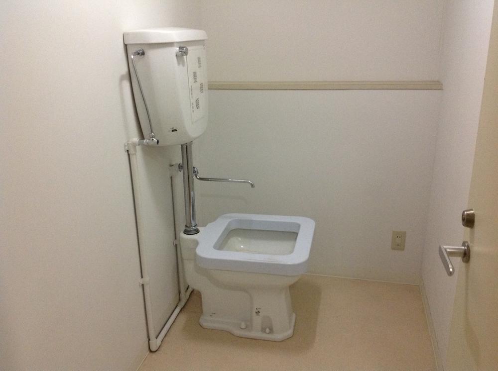 Other common areas. Pet toilet