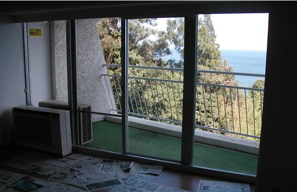 Balcony. local
