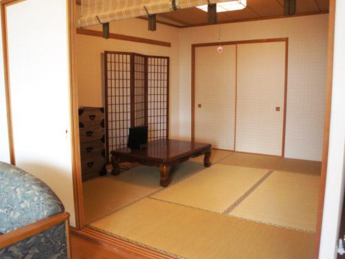 Non-living room. Japanese-style room with a closet