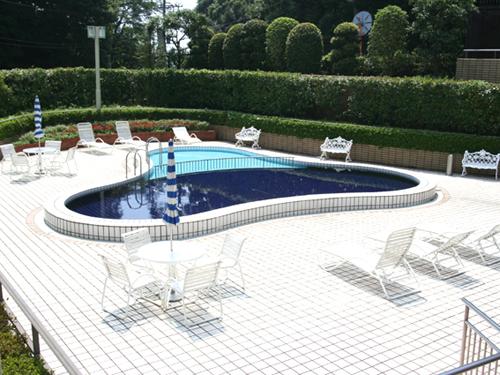 Other common areas. Outdoor pool