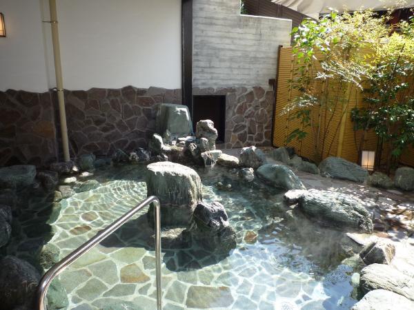 Other common areas. Common areas Open-air bath (rock bath)