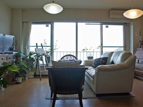 Non-living room. Balcony side room