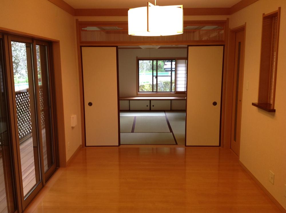 Living. Room (May 2012) shooting