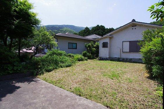 Other. Parking space and garden