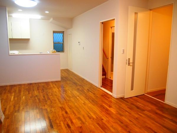 Living. LDK spacious 18 Pledge