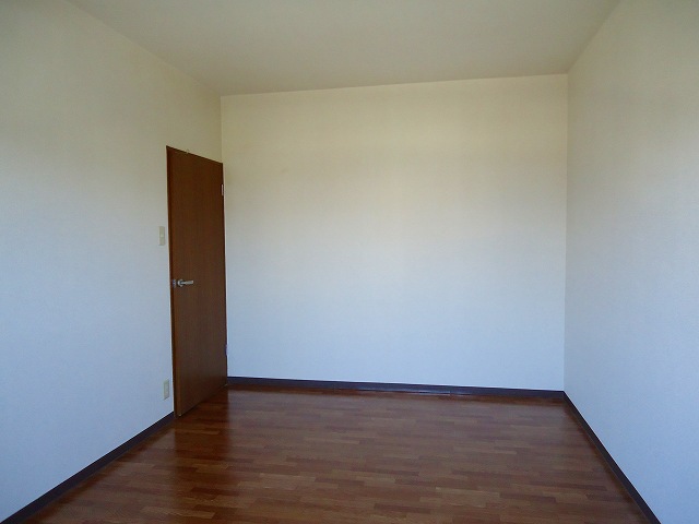 Other room space. Northern Room