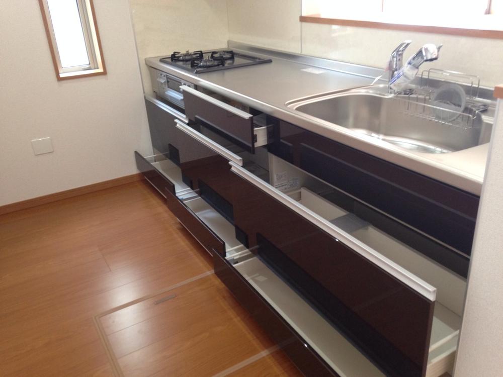 Kitchen. Water purifier integrated faucet