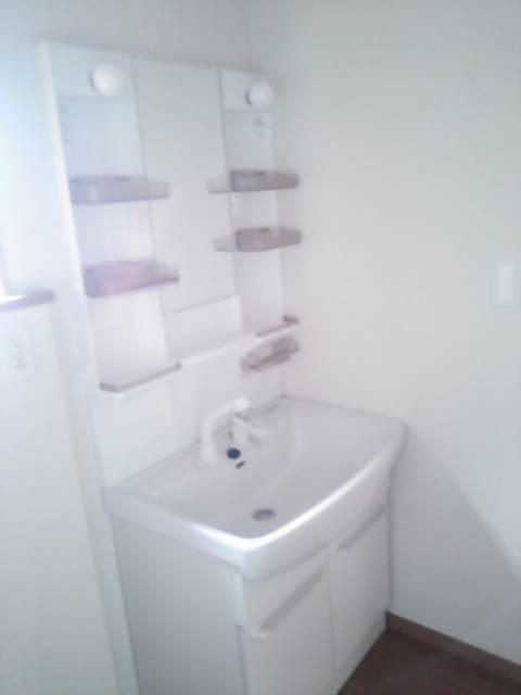 Other Equipment. Shampoo dresser