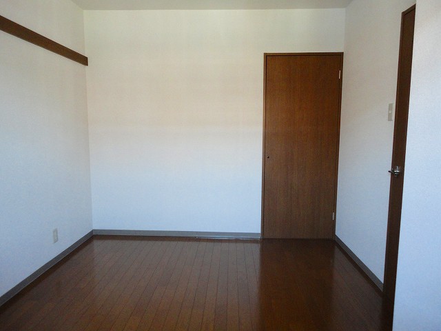 Other room space. Oriental room