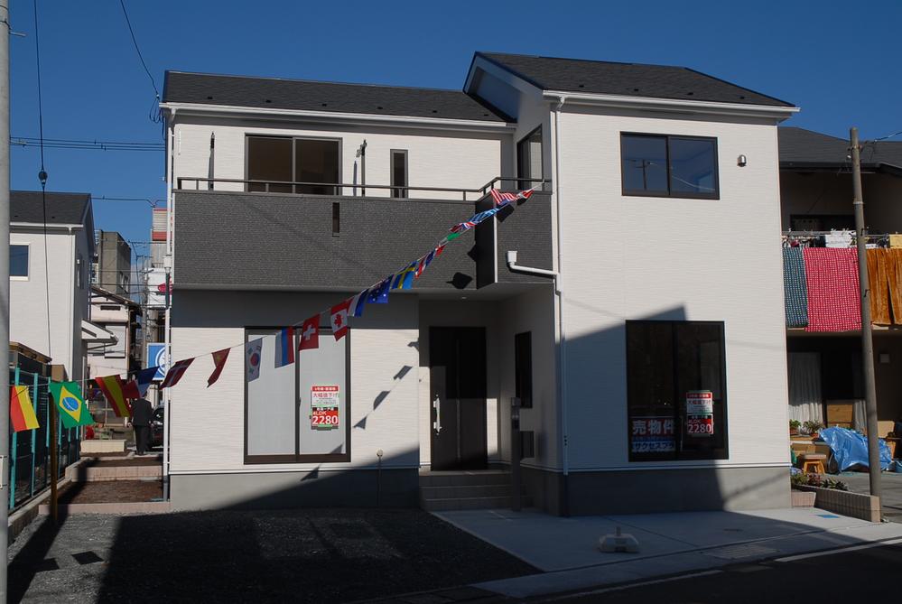 Local appearance photo. Local (12 May 2013) Shooting 5 Building