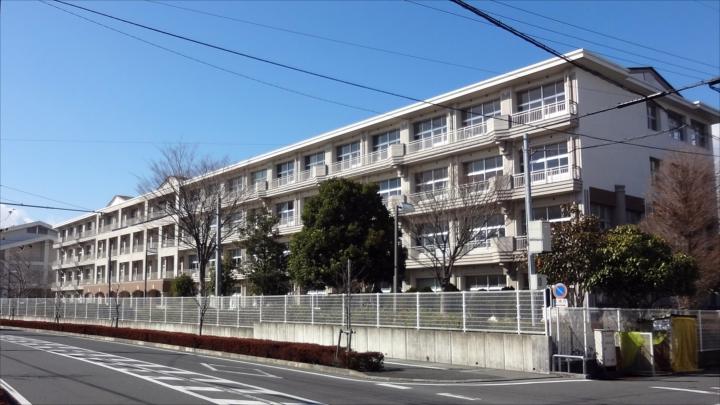 Junior high school. 480m until Fuji Municipal Fuji Junior High School