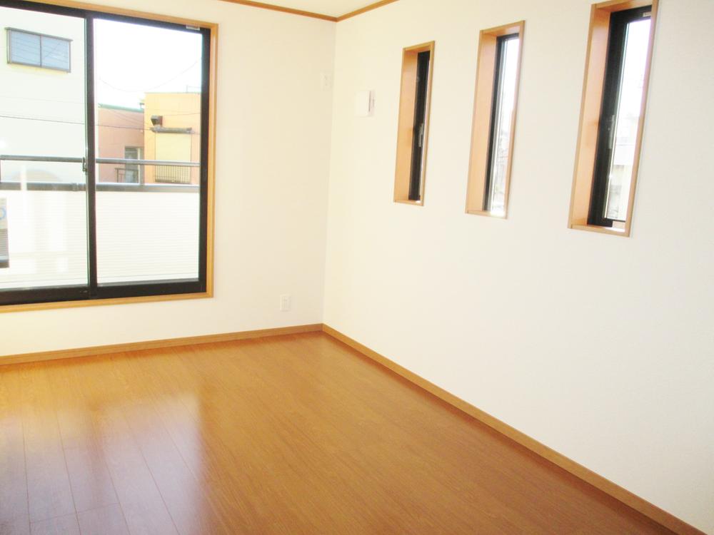 Non-living room. Bright living room