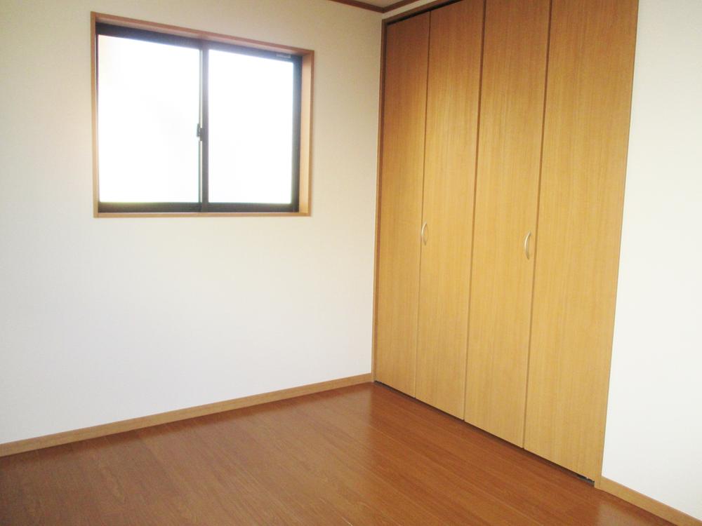 Non-living room. Each room, Storage rooms