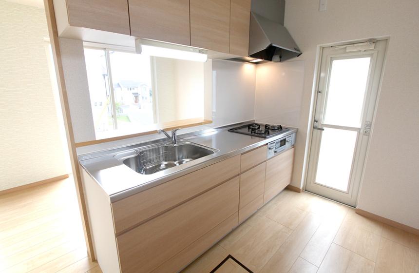 Kitchen. Face-to-face system Kitchen