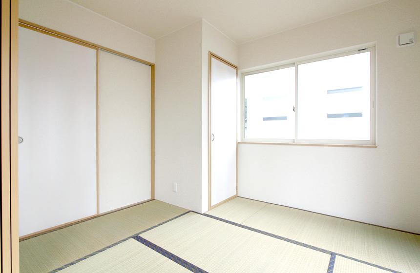 Non-living room. 1F Japanese-style room